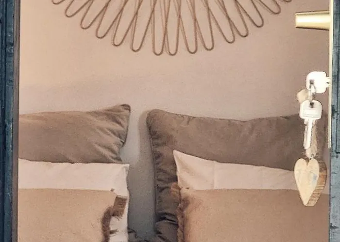 La Mimosa Bed & Breakfast 4*