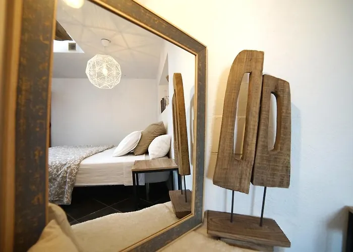 La Mimosa Bed & Breakfast 4*